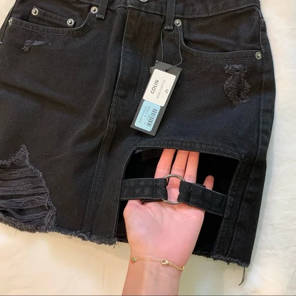 ✨ LF CARMAR JEAN CUTOUT SKIRT ✨ - Picture 2 of 7